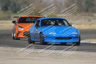 media/Sep-20-2025-Extreme Speed (Sat) [[1fcc23683c]]/Orange (Mid Intermediate)/Session 1 (Sunset)/